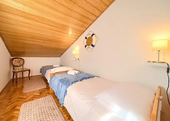 Apartment Galerija By El-pi Tours Njivice