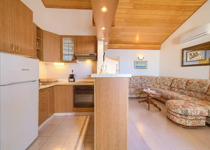 Galerija By El-pi Tours Apartment *